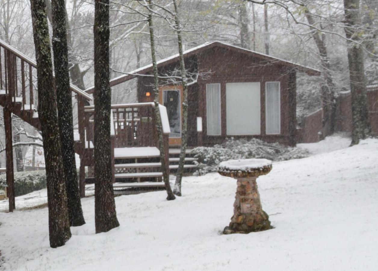 The Woods Cabins Eureka Springs Quarto foto